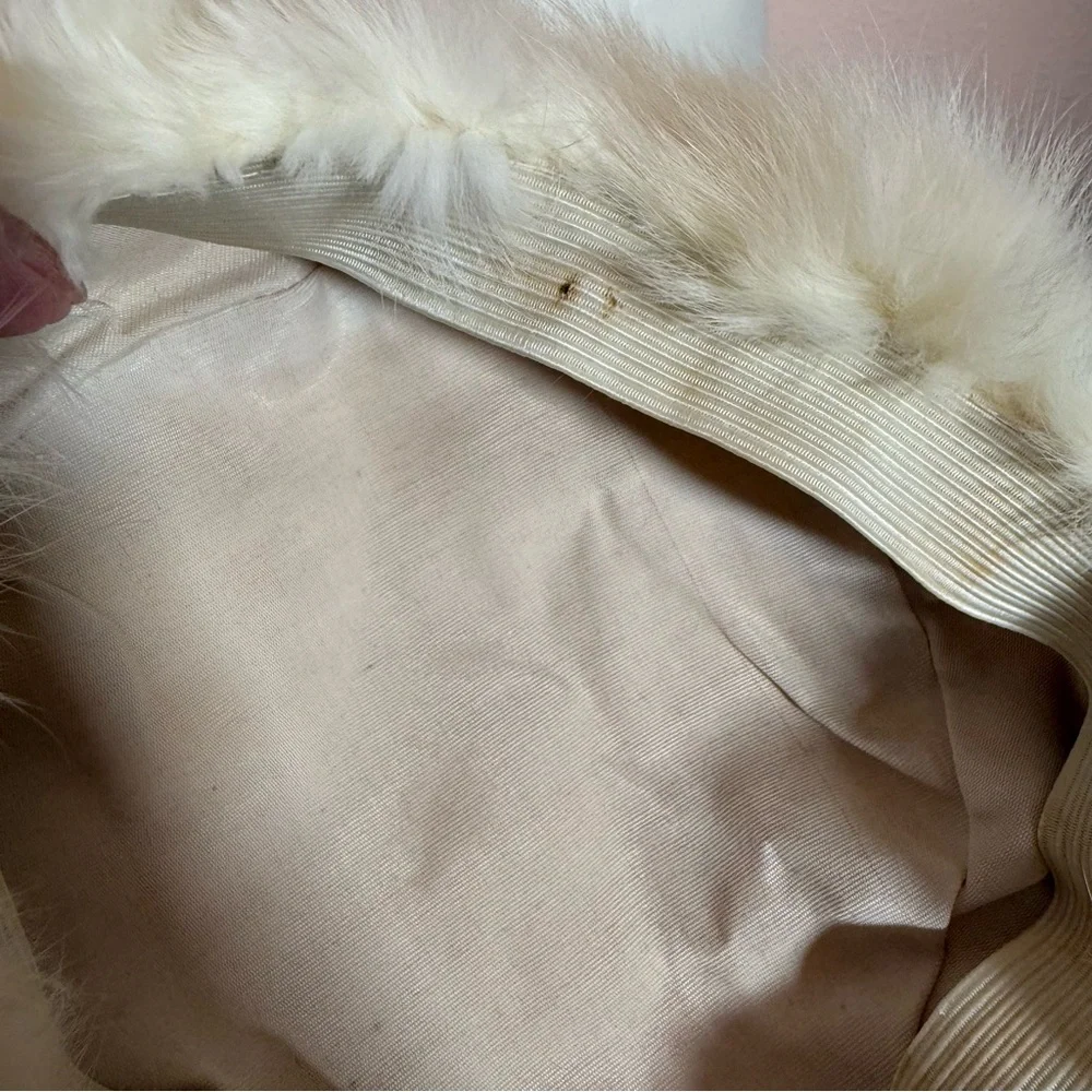 Vintage 1940’s White Rabbit Fur Barrett Winter Hat with Pom Pom - Picture 9 of 15